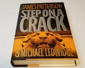 Step on a Crack (Michael Bennett) - By Patterson, James Hardcover W/ Dust Cover - Picture 1 of 4