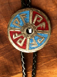 Indianerschmuck Bolo Tie  rund Initialen PF - Bild 1 von 3