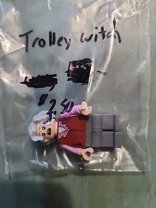 LEGO Trolley Witch Minifigure - Picture 1 of 2