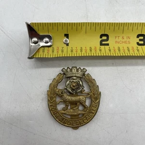 Vintage British York & Lancaster Regiment Cap Badge Clip Great Britain Military  - Picture 1 of 4