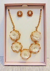 Mini Collar y Pendiente Floral Tono Dorado Metal y Estrás - Imagen 1 de 7