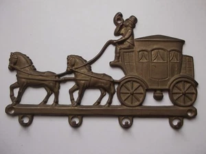 Placa decorativa de bronce vintage, carruaje tirado por caballos, hermosa pieza. - Imagen 1 de 7