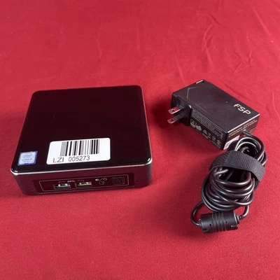 Mini PC Intel (NUC7i5BNK) con Windows 10 Pro, RAM y cable - Sin SSD - ¡Probado! Foto 1 de 4