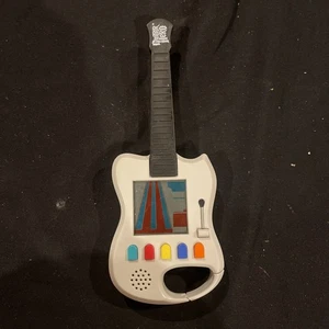 Guitar Hero II 2nd Edition Playable Pocket-Sized Carabineer Game With Clip Test - Picture 1 of 10