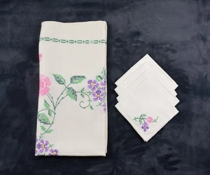 HAND-STITCHED PINK ROSES & PURPLE LILACS FLORAL TABLE CLOTH & 4 NAPKINS 36"X 38" - Picture 1 of 12