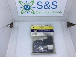 Kit de base de montaje de unidad cuadrada D QOMB-3 70 AMP 240 V 3 polos serie G1 - Imagen 1 de 4