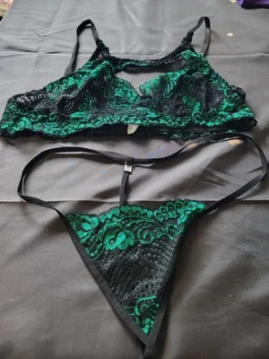 Calcinha fio dental e lingerie feminina 2xl, em uma linda renda verde... - Imagem 1 de 4
