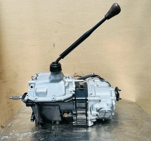 Transmisión manual Toyota Land Cruiser H55F 5 velocidades con palancas de cambio y todas las piezas - Imagen 1 de 8