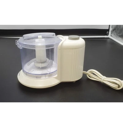 Black & Decker One-Touch Chopper HC21K Mini Food Processor 1.5 Cup - Image 1 of 4