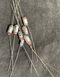 370pF Styropor Kondensator 8 Stück - Bild 1 von 1