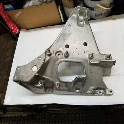 2016-2021 Polaris RMK Axys Assault SKS 600 800 right side bulkhead clip 5632772 - Image 1 of 4