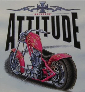 Vintage. 100% ATTITUDE MOTORRAD BIKER SCHWARZ SHIRT GR. S-XL (FRONTPRINT) #1524 - Bild 1 von 3