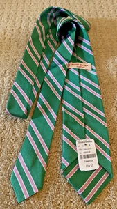 Cravatta collo Brooks Brothers nuova con etichetta made USA verde seta rosa righe - Foto 1 di 9