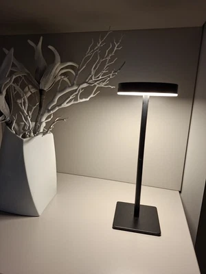 Nook - Stillvolle  LED Tischlampe, dimmbar u.  kabellos - Bild 1 von 3