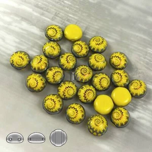 Laser Tattoo 8 mm 2-Loch SÜSSIGKEITEN Cabochon Perlen - 24 oder 48 Stck. - Tschechisch 2-Loch - Bild 1 von 9