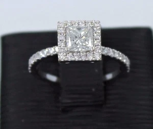 Anello di fidanzamento 0,56 carati diamante taglio principessa F/G con impostazione 0,45 carati fascia 18k wg - Foto 1 di 12