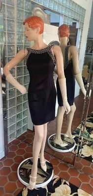 Mini vestido corto de cóctel negro de noche de colección cuentas de perlas de Robert David Morton 4 Foto 1 de 4