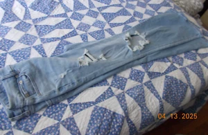 NWT American Eagle Distressed Curvy Super High Rise Flared Jeans Size 00 Regular - Picture 1 of 8