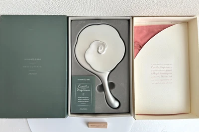 Espejo de mano Angela Cummings Shiseido Club 1997 diseñador Tiffany vintage sin usar Foto 1 de 4