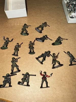 14 Pro Pintado Decorado 25mm Primera Guerra Mundial Segunda Guerra Mundial SOLDADOS DE PLÁSTICO EE. UU. ALEMÁN Wargaming Piezas Foto 1 de 4