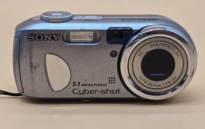Sony Digital Camera Cybershot DSC-P93a 5.1MP Silver Tested - Image 1 of 4