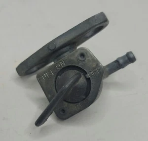 '1990 HONDA OEM FUEL SHUTOFF VALVE PETCOCK XR100 - Picture 1 of 4