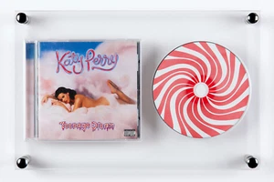 Get Acrylic Photo Frames - CD Case & Disc Modern Acrylic Display Frame. - Picture 1 of 4