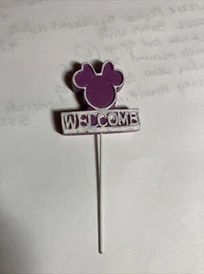 Disney Minnie Mouse Welcome Cake Topper - Picture 1 of 3