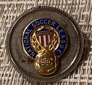 OLD NATIONAL SOCCER LEAGUE PIN - Picture 1 of 1