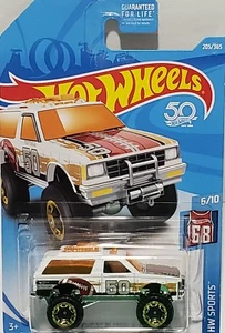 Chevy Blazer 4x4 #205 Sports Football 2018 Hot Wheels  - Picture 1 of 2