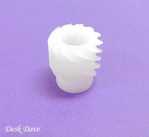 New Quality Sewing Machine Hook Drive Gear, 403030, ELNA 31 62 64 + most ELNA. - Picture 1 of 6