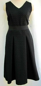 NEW YORK & CO..LITTLE BLACK..V-NECK..WAIST..DRESS..PLEATS..sz S..NEW ($70).S / M - Picture 1 of 6