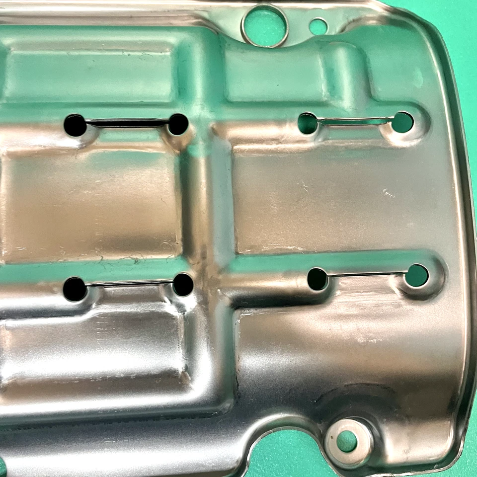 Deflector de placa de cárter de aceite HONDA genuino ACURA CIVIC INTEGRA RSX DC5 11221-PNC-000 nuevo Foto 1 de 2