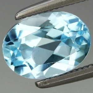 1,65 kt T.W natürlicher himmelblauer Topas Edelstein 8 x 5,8 mm oval, Brasilien - Bild 1 von 4