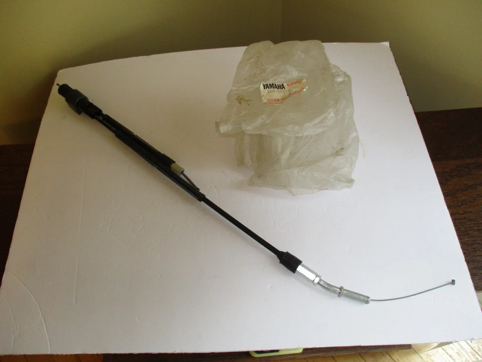 NOS YAMAHA LOWER  2 WIRE THROTTLE CABLE 2 - 1978-79-81DT 125-DT 175-MX 175 -GT80 - Image 1 of 1
