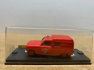VEREM RENAULT 4F POMPIERS 1/43 EN BOITE N1 - Picture 1 of 4