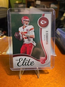 2025 Donruss Elite The Elite Green Patrick Mahomes Kansas City Chiefs - Bild 1 von 2