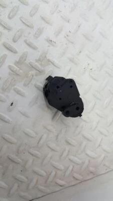 X3 2007 BMW Heater Flap Actuator 6934825 - Image 1 of 4