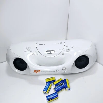 索尼 ZS-XN30 调幅/调频便携式收音机 CD 播放器 MP3 Boombox 白色 - 已测试/工作 — 第 1/4 张图片