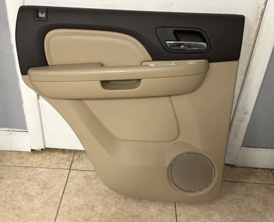 Panel de puerta trasera del conductor GMC Chevy Cadillac 2007-2014 LH LT cachemir cacao fabricante de equipos originales Foto 1 de 4