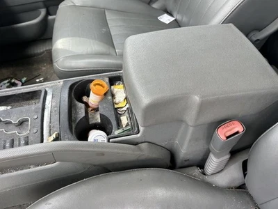 Console Front Floor Fits 05-10 GRAND CHEROKEE 104856714 - Image 1 of 4