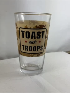 Shiner Bier TOAST OUR TROOPS Camouflage Pint Glas Limited Edition Camo RAR Rarität - Bild 1 von 4