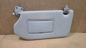 Parasol izquierdo Infiniti QX60 JX35 2013-2019 con luz 96401-9PB0C OEM - Imagen 1 de 15