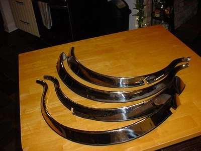 rare full set 1970's Austin Mini Cooper OEM CHROME WHEEL WELL MOULDINGS w/piping — 第 1/4 张图片