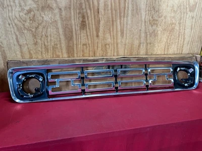 NOS 1964 FORD TRUCK CHROME GRILLE C4TZ-8200-B 64 FoMoCo F100 F250 CUSTOM CAB - Image 1 of 4