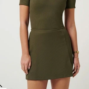 Travis Mathew Limitless Skort Moveknit Neu mit Etikett $ 89,95 weinblattgrün Golf Tennis - Bild 1 von 14