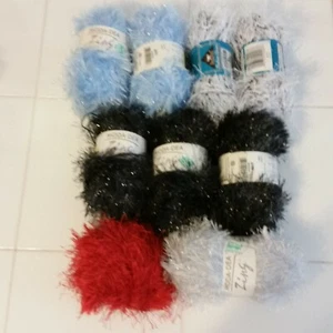 Lot of 9 yarns- fun fur type of yarn - Bild 1 von 6