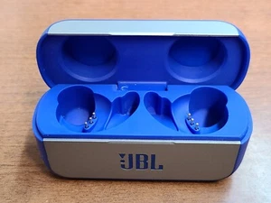 OEM JBL REFLECT FLOW WATERPROOF TRUE WIRELESS BLUE CHARGING CASE JBLREFFLOWBLUAM - Picture 1 of 4