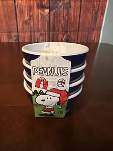 "Juego de 4 cuencos de inmersión de Navidad Peanuts Gang, Snoopy y Gang Charles 3,5"" Snoopy" - Imagen 1 de 4
