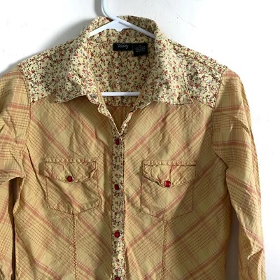 Camisa Vanity Mujer Abotonada Manga Larga Talla Mediana  Foto 1 de 4